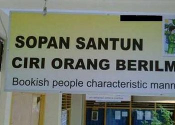 6 Tulisan Bahasa Inggris di Sekolah Ini Nyeleneh, Bikin Tepuk Jidat