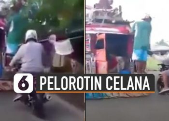 VIDEO: Jahil Banget, Pemotor Pelorotin Celana Penumpang Angkot