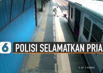 VIDEO: Viral Detik Detik Polisi Selamatkan Pria Hampir Tertabrak Kereta