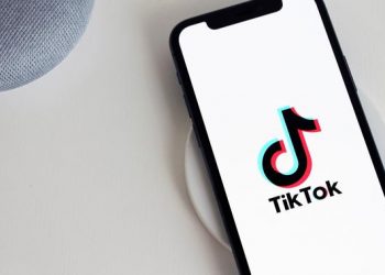 Viral di Media Sosial, Ini Sosok Pencipta Lagu Terpesona