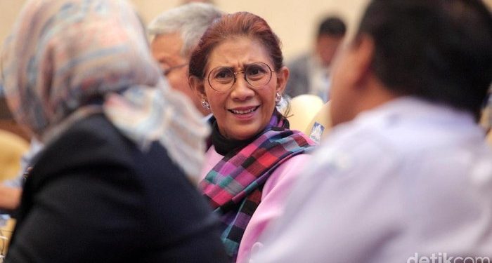 Susi Pudjiastuti Vs Ferdinand Hutahaean di Reply Komentar Cuitan Jokowi
