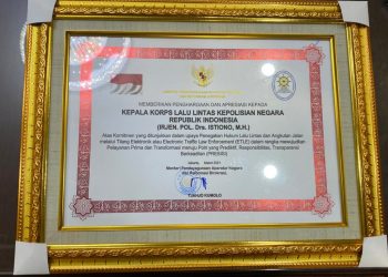 Wujudkan Penegakan Hukum Lalin yang Transparan Lewat ETLE, Menpan-RB Beri Penghargaan ke Kakorlantas