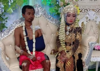 Viral Potret Pernikahan Mempelai Pria dengan Badan Penuh Perban