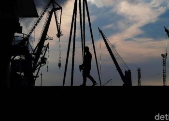 Jokowi Target Ekonomi Kuartal II 7%, Ekonom: Kita Nggak Berani