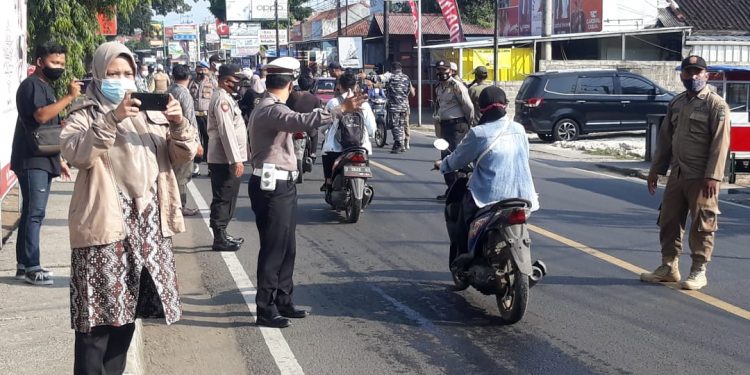 Cegah Penyebaran Covid -19, Tiga Pilar Pangandaran Giat Operasi Yustisi Penegakan Displin Prokes