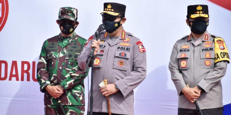 TNI-Polri Turun Langsung Percepat Distribusi Bansos PPKM Darurat