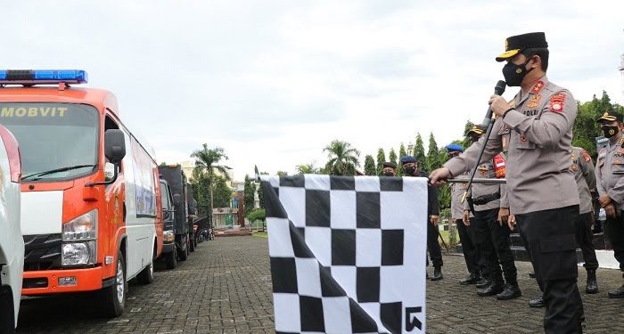 Kapolda Sulsel Lepas 10.000 Paket Bansos untuk masyarakat terdampak PPKM Mikro
