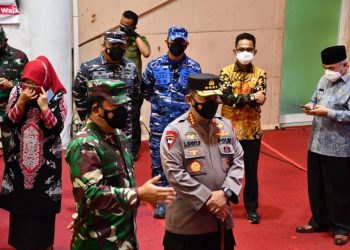 Kunker ke Kalsel, Panglima TNI dan Kapolri Berikan Arahan Penanganan Covid-19