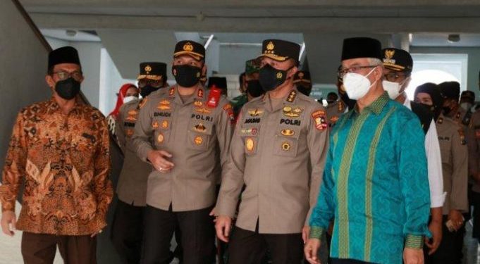 Irwasum Polri Pantau Vaksinasi di UIN Maliki yang Dilengkapi Psikolog Dampingi Peserta Fobia Jarum  