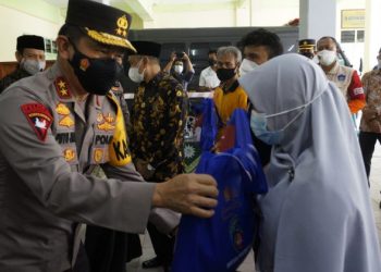 Kapolda Bali Serahkan bantuan 1 Ton Beras Kepada PW Muhammadiyah Provinsi Bali