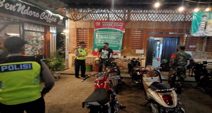 Polsek Doro Sosialisasi Imbauan  Prokes dan PPKM Level 3