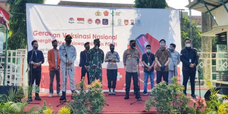 Sinergi TNI Polri dan Jasa Raharja Gelar Vaksinasi Mahasiswa