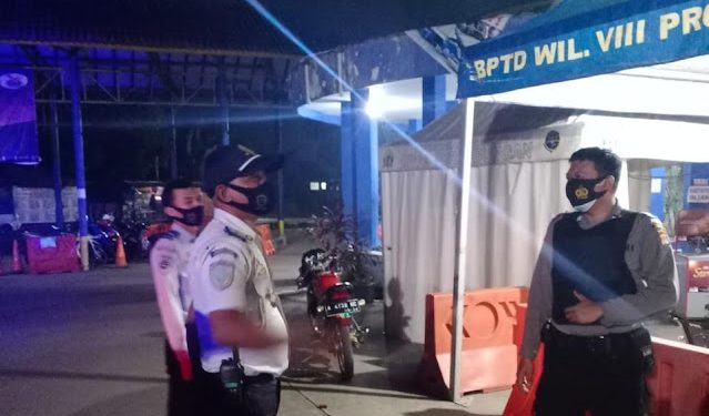 Antisipasi Gangguan Kamtibmas, Polsek Cipocok Jaya polres Serang kota Polda Rutin Patroli Dialogis