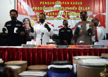 Bareskrim Bongkar Pabrik Obat Keras Ilegal di Yogyakarta