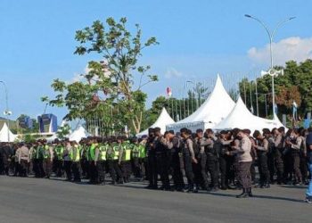 Jelang Opening Ceremony PON XX Papua 2021, TNI-Polri Gelar Apel Gabungan