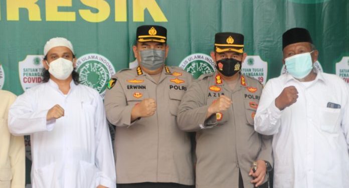 Polres Gresik Bersinergi Dengan MUI Vaksinasi Menjaga Umat