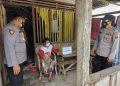 Polri Hadir Untuk Masyarakat, Polsek Nuhon dan Lamala Terus Salurkan Sembako Kepada Pasien Isoman