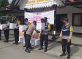 Sambut HKGB Ke 69, Bhayangkari Cabang Sumbawa Bagikan Bantuan Sembako