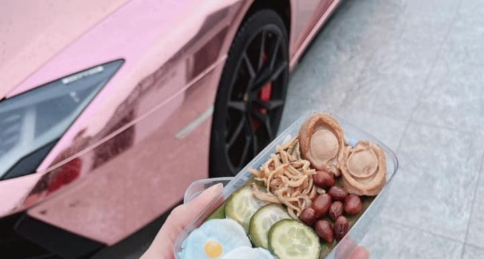 Selebgram Gabut Jualan Nasi Lemak Mahal, Netizen: Diantar Pakai Lamborghini?