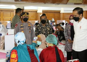 Sinergi dengan BEM dan OKP, Polri Gelar Vaksinasi Merdeka Se-Indonesia
