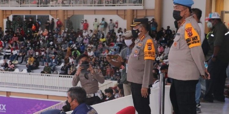 PON Papua – Waka Polda Papua apresiasi pertandingan voli indoor berlangsung aman