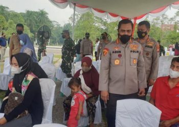 Alumni Akabri 89 Gelar Vaksinasi dan Salurkan Ribuan Paket Sembako di Alun-alun Cilegon