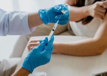 Kejar Vaksinasi, TNI-Polri Gelar Operasi di Bogor-Tangerang