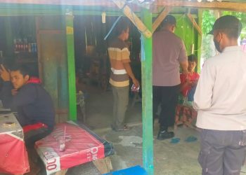 Patroli Prokes Polsek Jiken Bagikan Masker Gratis Untuk Warga