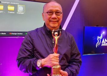 Album Seraut Wajah Milik Ebiet G Ade Hadir dalam Bentuk Piringan Hitam