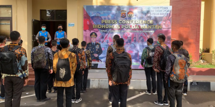Biro SDM Polda Banten Cek Administrasi Rekrutmen Proaktif Penerimaan Bintara