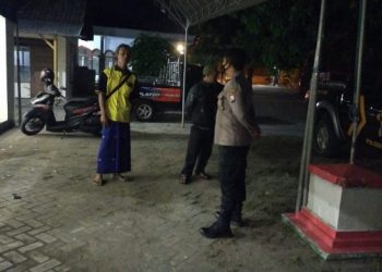 Dialogis malam hari polisi Gudo ajak warga jaga kamtibmas