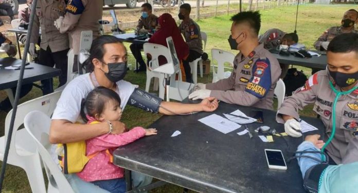 Jelang HUT KORPS Brimob Polri Ke-76, Satbrimob Polda Kepri Vaksinasi Massal Untuk Masyarakat