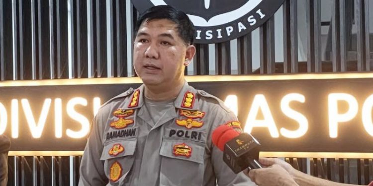 Diduga Terlibat Terorisme Densus 88 Tangkap Farid Okbah