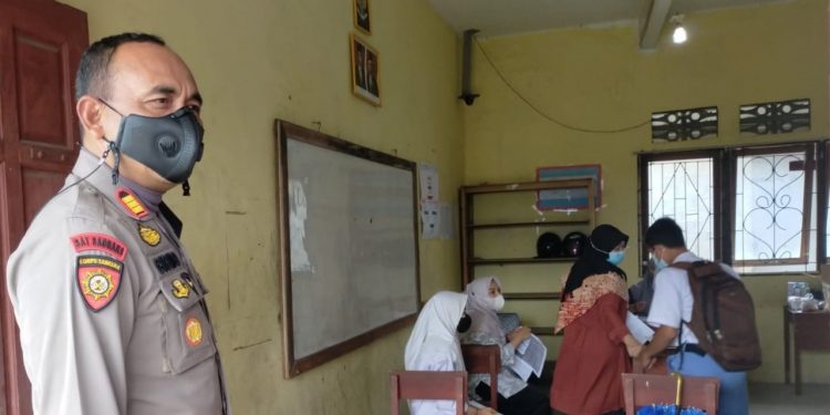 Polres Kubu Raya buka Gerai Vaksinasi Polri Presisi di SMK BINA PUTRA Sungai Raya