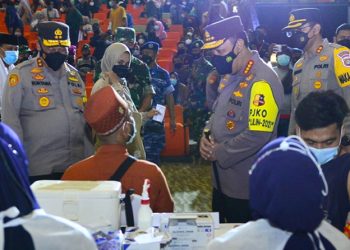 Cegah Omicron Meluas, Kapolri Minta Vaksinasi Covid-19 Digenjot