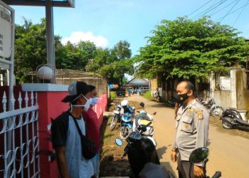 Operasi Yustisi  Polsek Kasokandel Tak Bosan Berikan Himbauan Prokes Kepada Warga