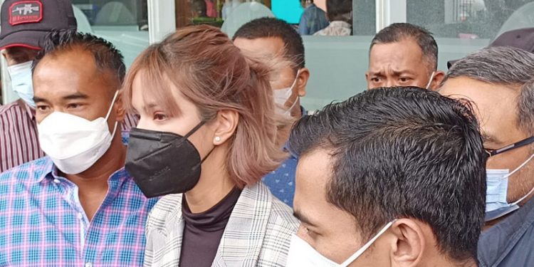 Tolak Tuntutan 12 Bulan Rehabilitasi, Nia Ramadhani: Atas Dasar Apa?