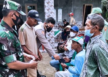 Vaksinasi Covid-19 Door-to-Door Mulai Digelar di Cilacap