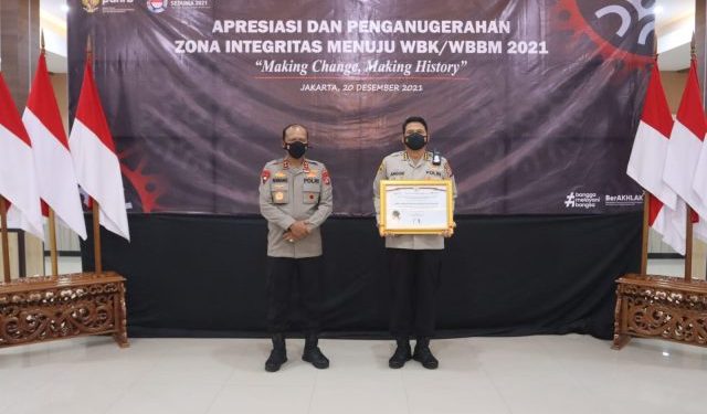 Wujudkan Zona Integritas WBK dan WBBM, 6 Satker Polda Kalteng Terima Penganugrahan Kemenpan RB RI
