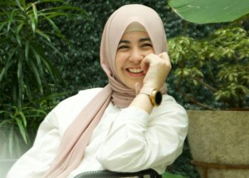 Setelah Heboh Pakai Celana Jeans dan Kaos Pendek, Risty Tagor Balik Jadi Artis, Alasannya Sangat Tak Terduga!