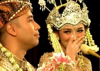 Vidi Aldiano Menikah, Sheila Dara Manglingi Pakai Siger Sunda