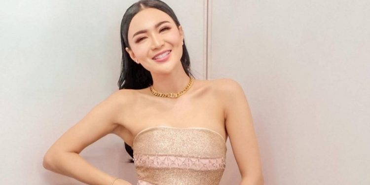 Wika Salim Ungkap Rahasia Miliki Tubuh Ramping dan Aduhai, Ini Katanya