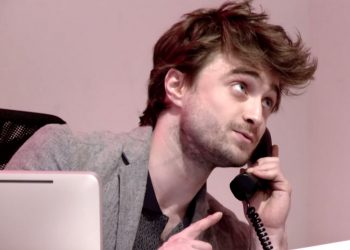 Pertahankan Eksistensi, Daniel Radcliffe Bakal Debut Sebagai Sutradara