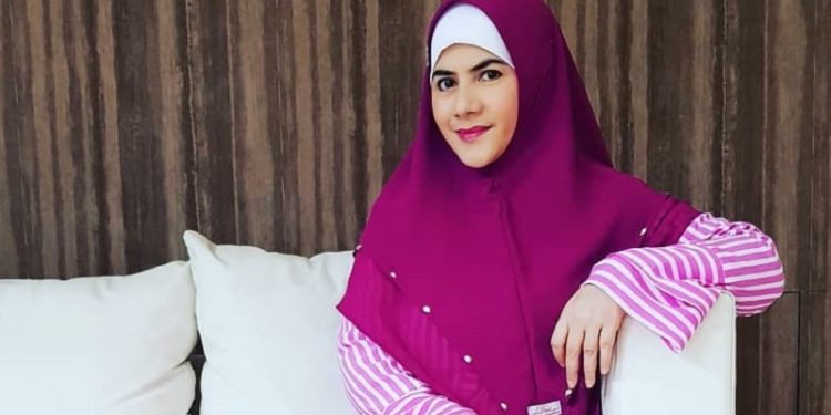Innalillahi, Kabar Duka Sang Ibu Dari Astri Ivo