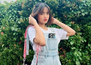 Fuji Kesal, Netizen Sebut Tak Dapat Restu karena Gaya Berpakaian