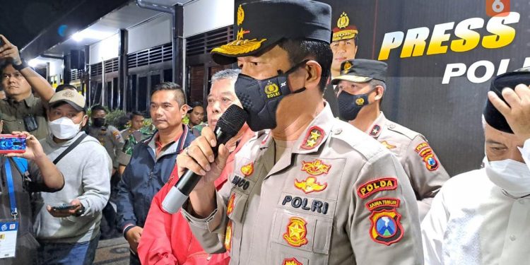 Komtentar Netizen Kapolda Jatim Dicopot Pasca Tragedi Kanjuruhan