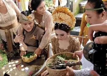 Mengenal Tradisi Mepamit yang Dilakukan Mahalini dan Rizky Febian