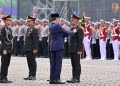 Jokowi Tegas Dorong Profesionalitas Polisi Hadapi Kejahatan Transnasional!