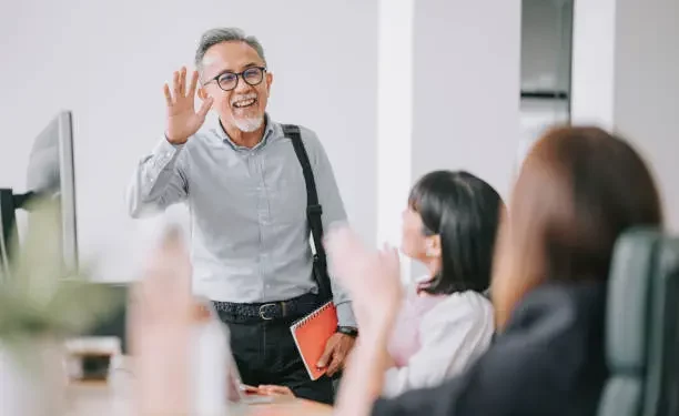 Usia Pensiun Pekerja Naik Menjadi 59 Tahun Mulai Januari 2025