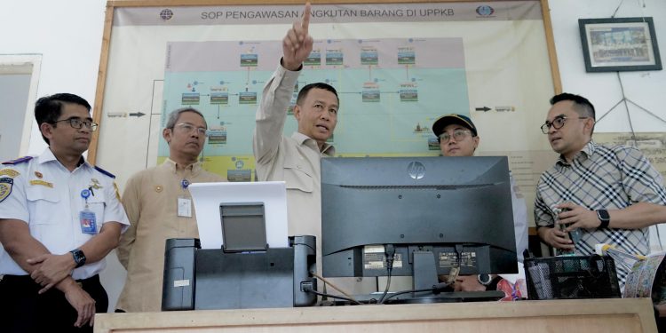 Direktur Jenderal Perhubungan Darat Kemenhub-Aan Suhanan